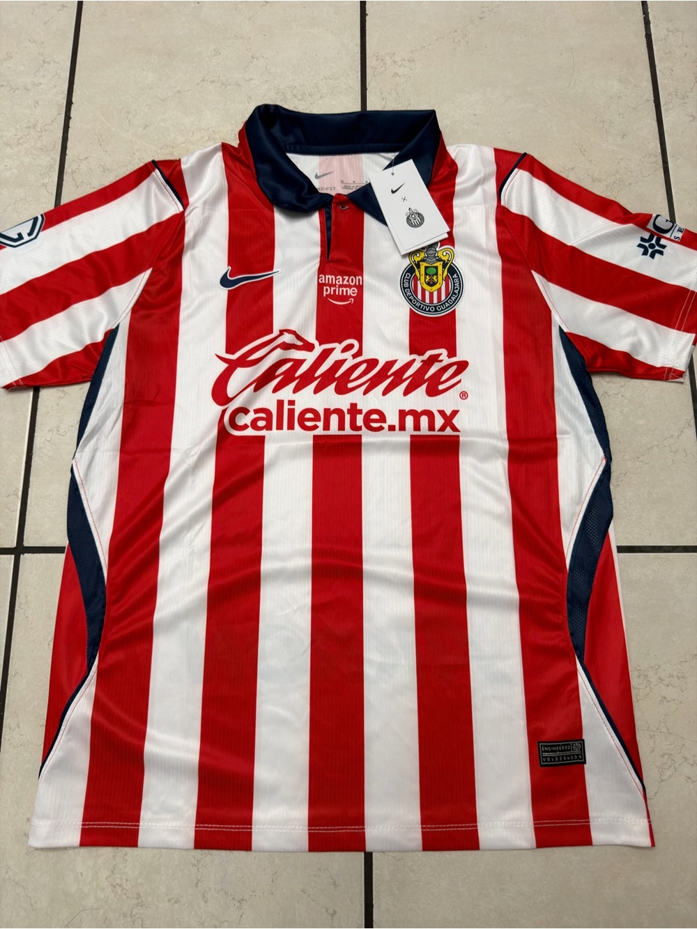 Chivas de guadalajara home soccer Jersy size small